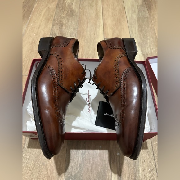 Ferragamo Bryant Brogue Lace Ups - Picture 4 of 11